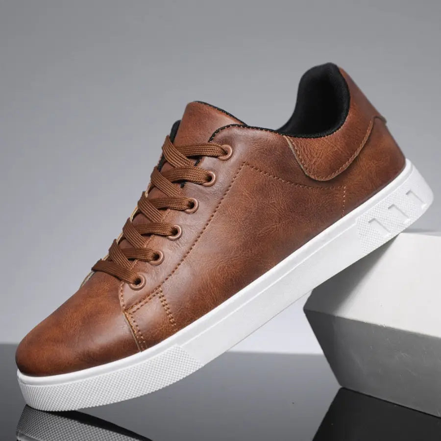 Low-Top Lace-Up Casual Sneakers