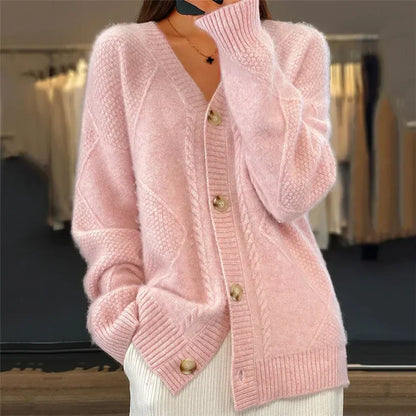 Lena Cardigan Femme – Gilet Doux à Boutons & Manches Longues Élégantes