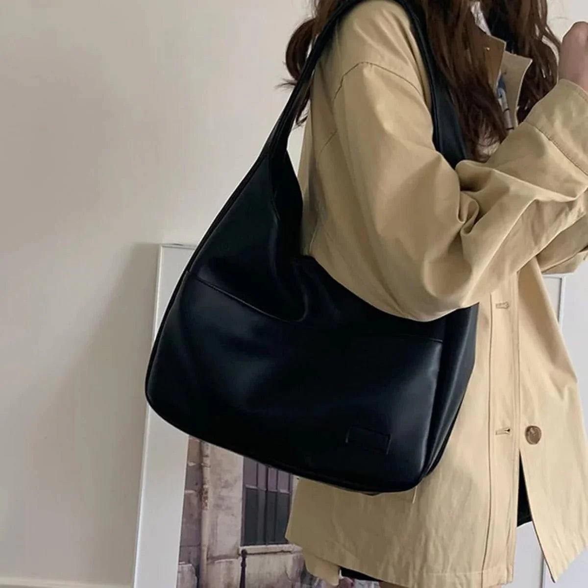 Akari Shoulder Bag