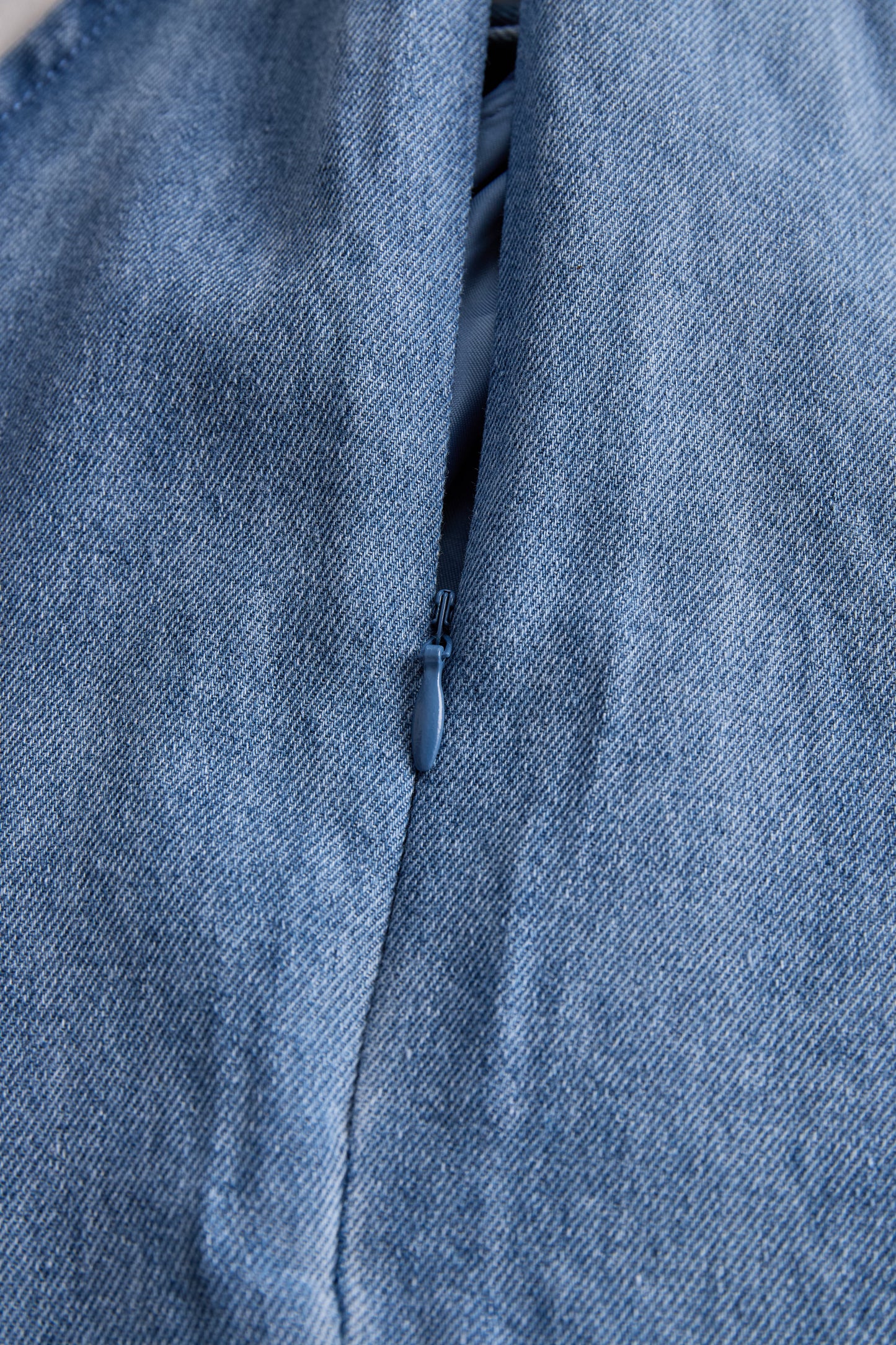 Chic Sleeveless Halter Blouse