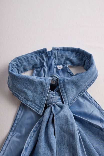 Chic Sleeveless Halter Blouse