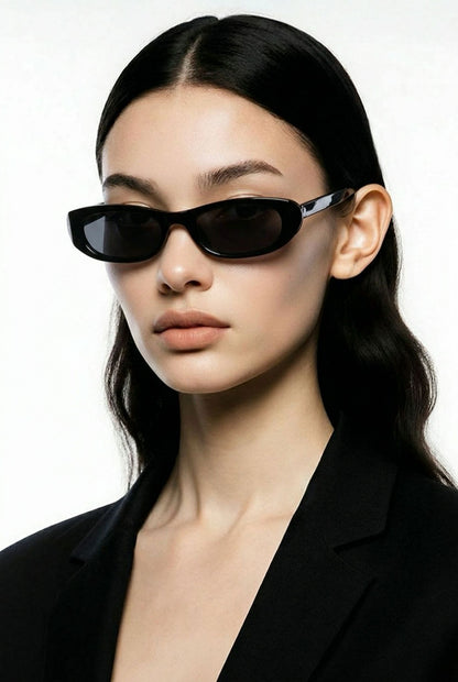 THE NEO Slim Silhouette