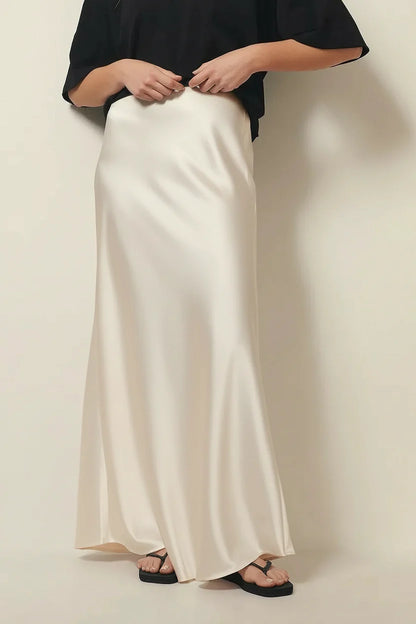 Classy High-waisted maxi