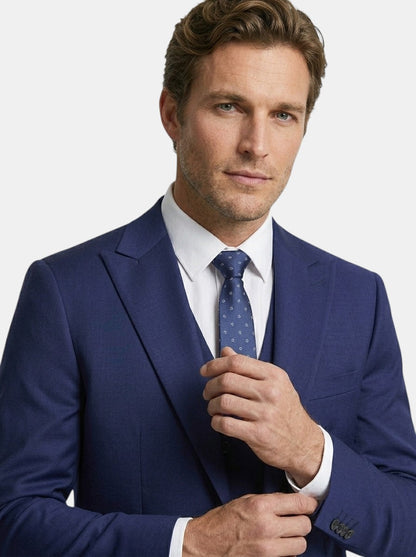 Lightweight Fabric Slim Fit 3-Piece Suit