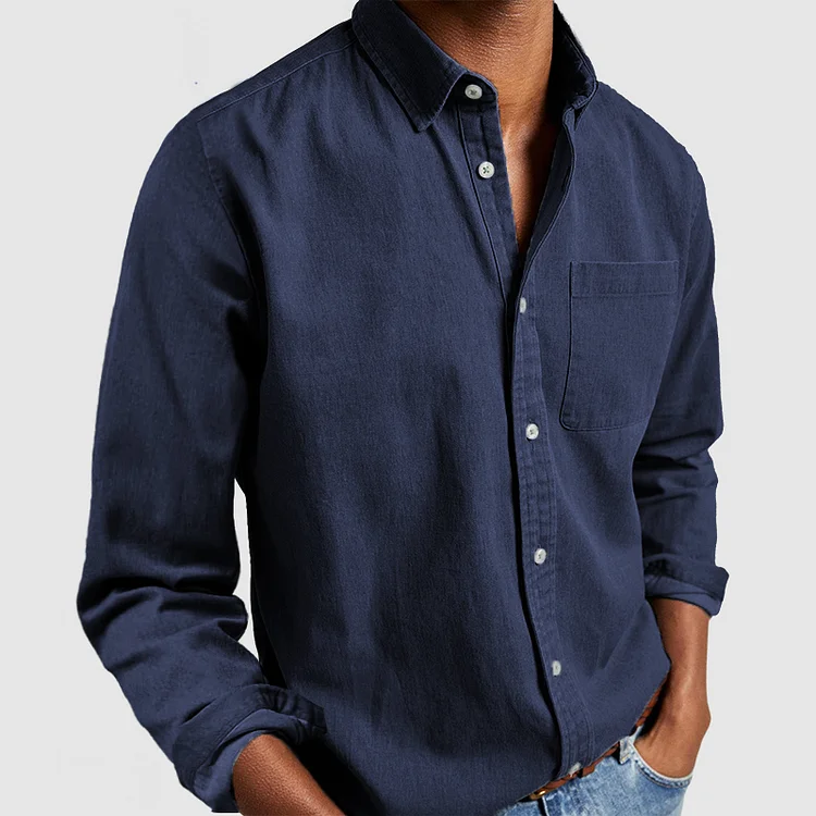casual shirt with a modern cut
